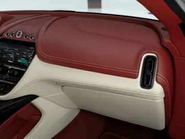 ASTON MARTIN DBX 4.0 V8 #Exclusive