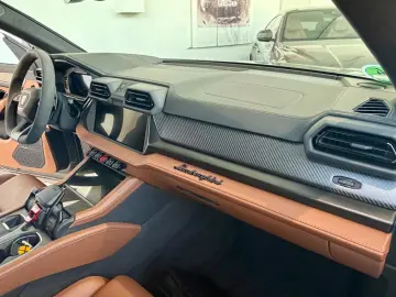 LAMBORGHINI Urus 4.0 V8 PHEV SE gr-br DarkPackage 23&hellip;