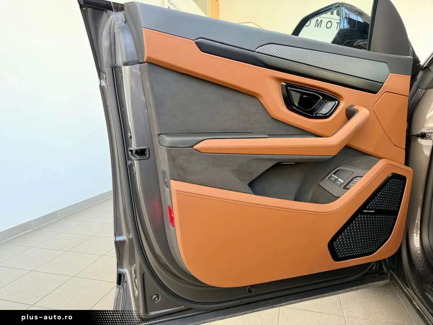 LAMBORGHINI Urus 4.0 V8 PHEV SE gr-br DarkPackage 23&hellip;