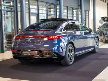 MERCEDES-BENZ EQE 350 4M AMG Line HYPERSCREEN Carbon Burm