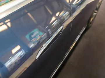 MERCEDES-BENZ EQE 350 4M AMG Line HYPERSCREEN Carbon Burm