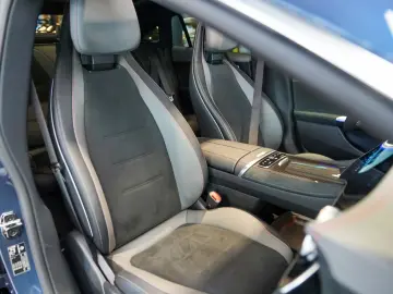 MERCEDES-BENZ EQE 350 4M AMG Line HYPERSCREEN Carbon Burm