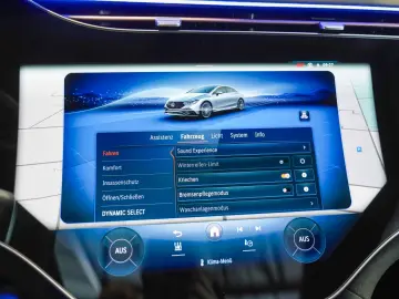 MERCEDES-BENZ EQE 350 4M AMG Line HYPERSCREEN Carbon Burm