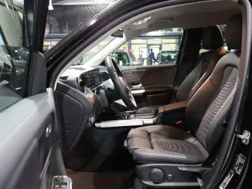 MERCEDES-BENZ GLB 200 d 4MATIC PROGRESSIVE-LINE SPORT WIDE