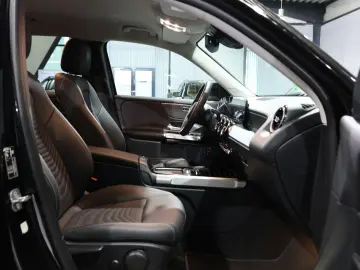 MERCEDES-BENZ GLB 200 d 4MATIC PROGRESSIVE-LINE SPORT WIDE