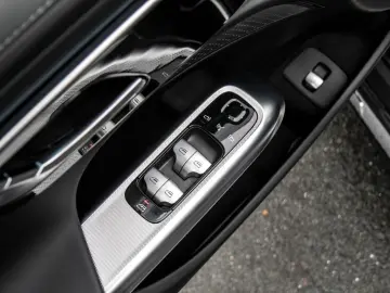 MERCEDES-BENZ E 220 d 4M T All-Terr Avantgarde LED S&hellip;