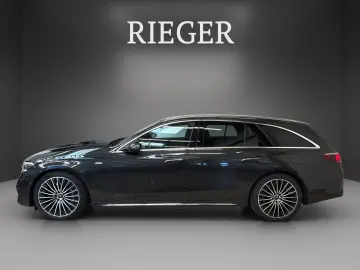 MERCEDES-BENZ E 300 T de 4M AMG Superscreen Pano AHK&hellip;