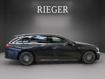 MERCEDES-BENZ E 300 T de 4M AMG Superscreen Pano AHK&hellip;