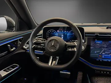 MERCEDES-BENZ E 300 T de 4M AMG Superscreen Pano AHK&hellip;