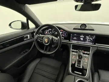 PORSCHE Panamera Sport Turismo 2.9 4 E-Hybrid Platinum E