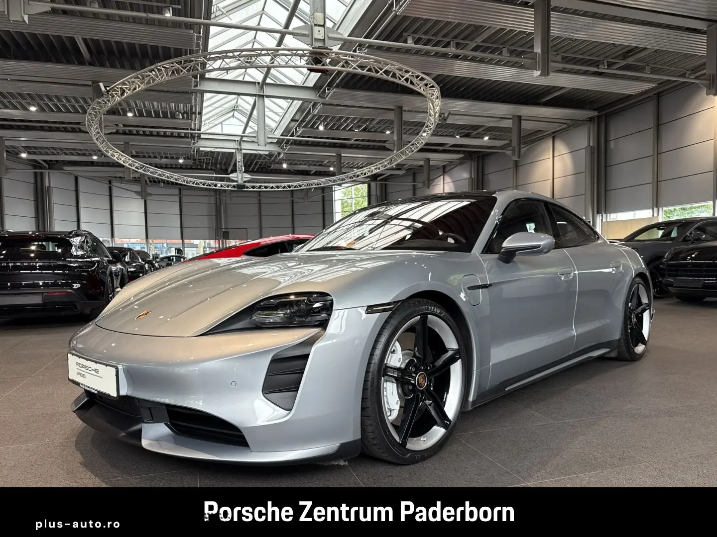 PORSCHE Taycan Turbo Leder-Brombeer InnoDrive Head-Up