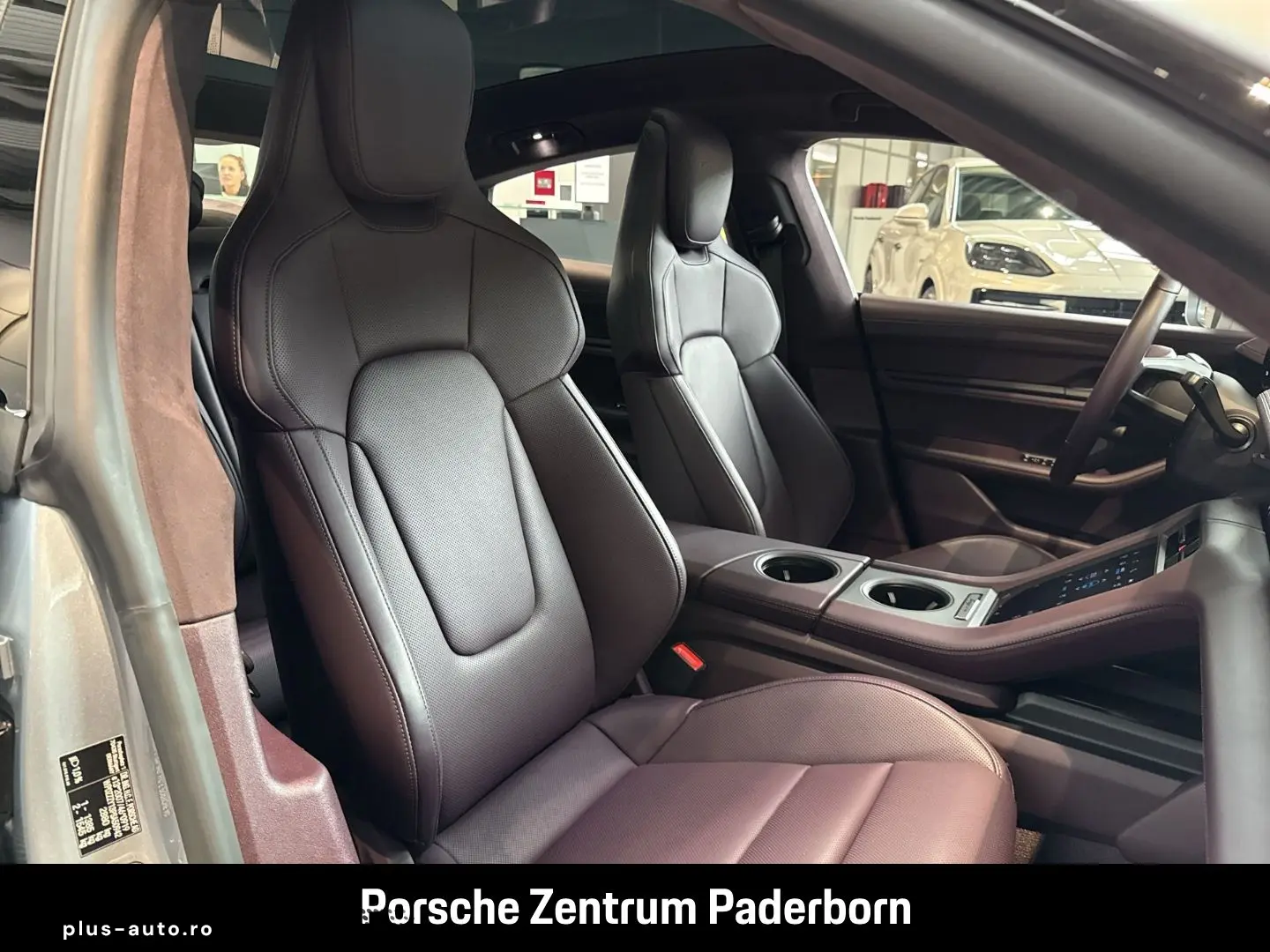 PORSCHE Taycan Turbo Leder-Brombeer InnoDrive Head-Up