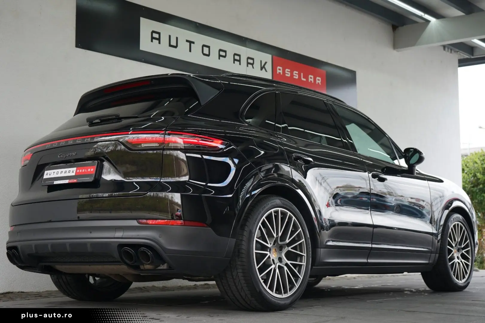 PORSCHE Cayenne Platinum Edition Luft STHZ Pano ACC