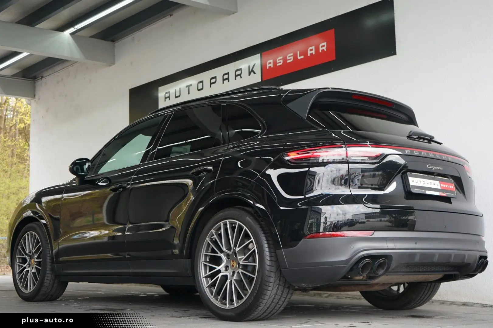 PORSCHE Cayenne Platinum Edition Luft STHZ Pano ACC
