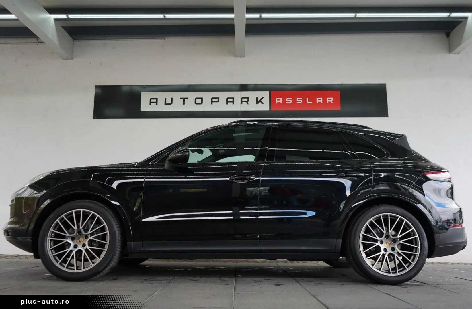 PORSCHE Cayenne Platinum Edition Luft STHZ Pano ACC