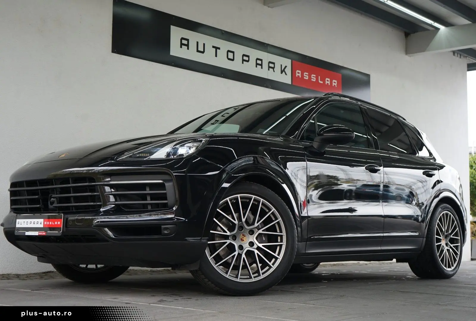 PORSCHE Cayenne Platinum Edition Luft STHZ Pano ACC