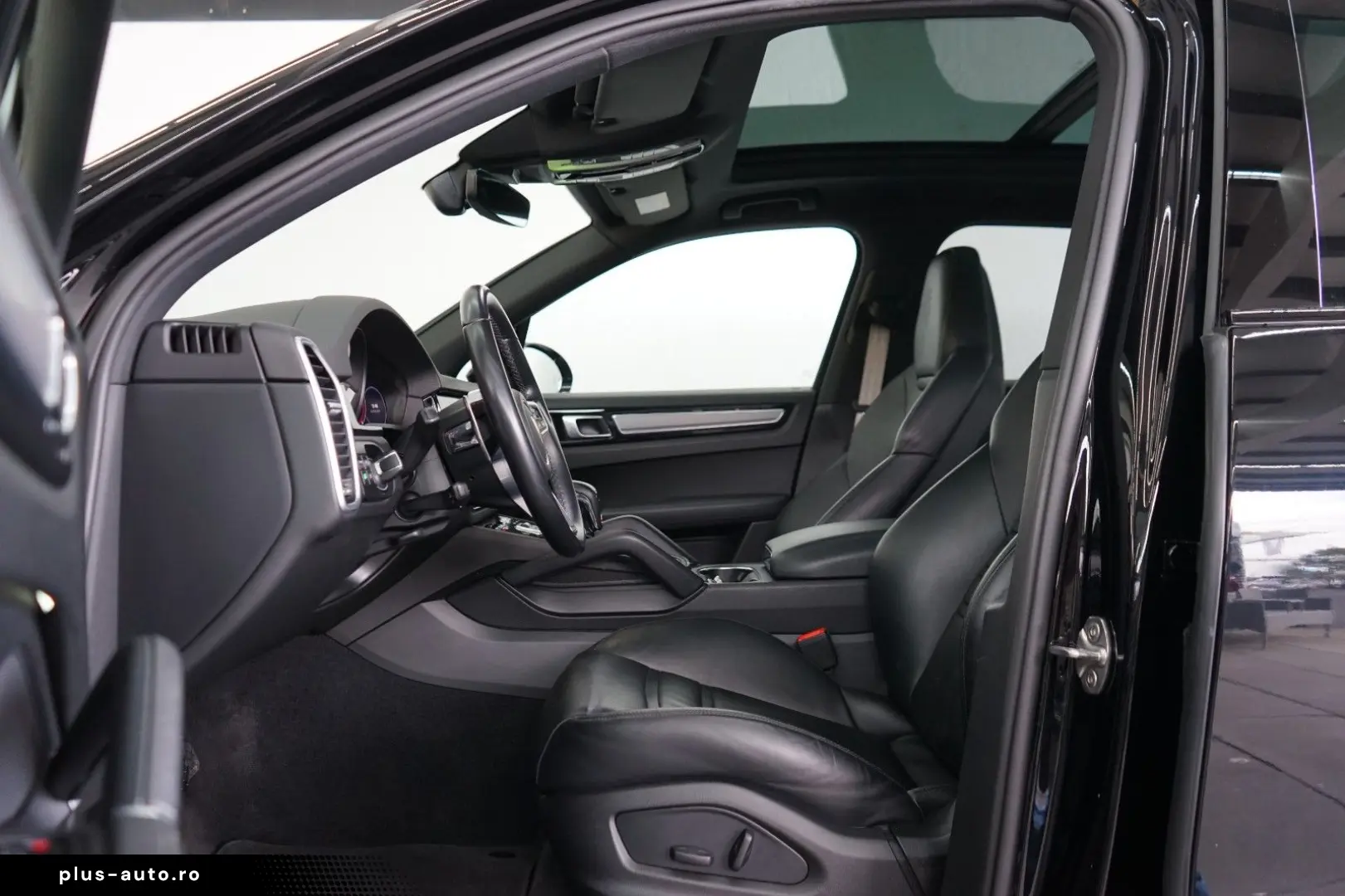 PORSCHE Cayenne Platinum Edition Luft STHZ Pano ACC