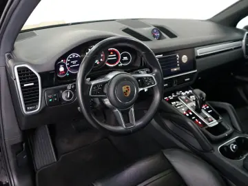 PORSCHE Cayenne Platinum Edition Luft STHZ Pano ACC