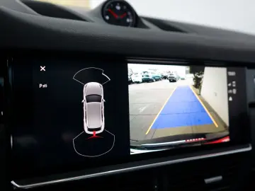 PORSCHE Cayenne Platinum Edition Luft STHZ Pano ACC