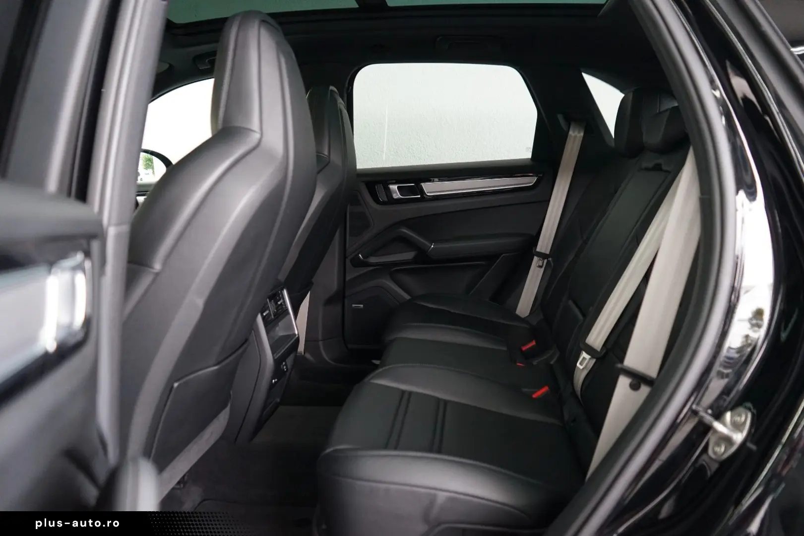 PORSCHE Cayenne Platinum Edition Luft STHZ Pano ACC