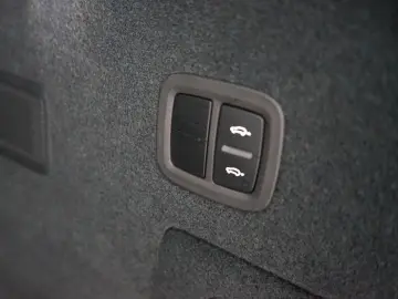 PORSCHE Cayenne Platinum Edition Luft STHZ Pano ACC