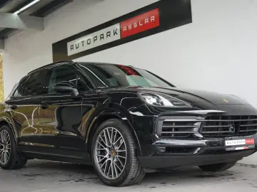 PORSCHE Cayenne Platinum Edition Luft STHZ Pano ACC