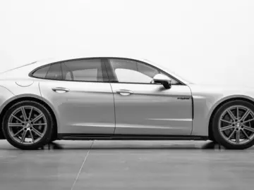 PORSCHE Panamera 4 S E-Hybrid PDLS  BOSE PANO