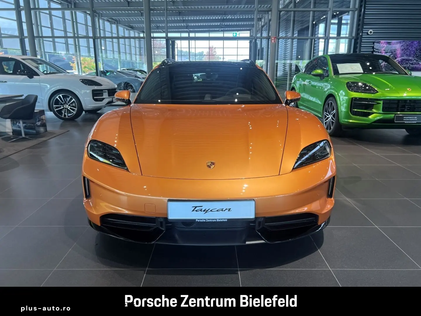 PORSCHE Taycan GTS Sport Turismo Head-Up