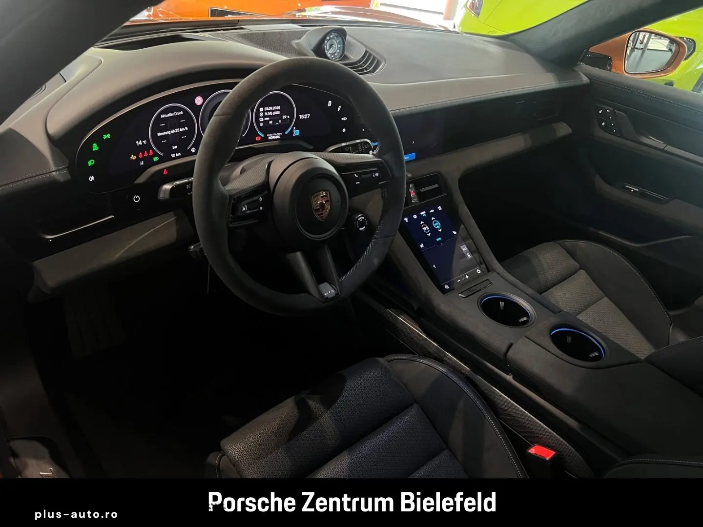 PORSCHE Taycan GTS Sport Turismo Head-Up