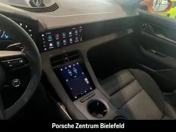 PORSCHE Taycan GTS Sport Turismo Head-Up