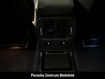 PORSCHE Taycan GTS Sport Turismo Head-Up