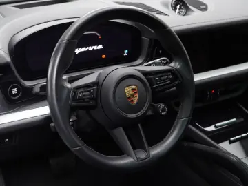 PORSCHE Cayenne E-Hybrid SportDesign Sitzbel. Pano SoftC
