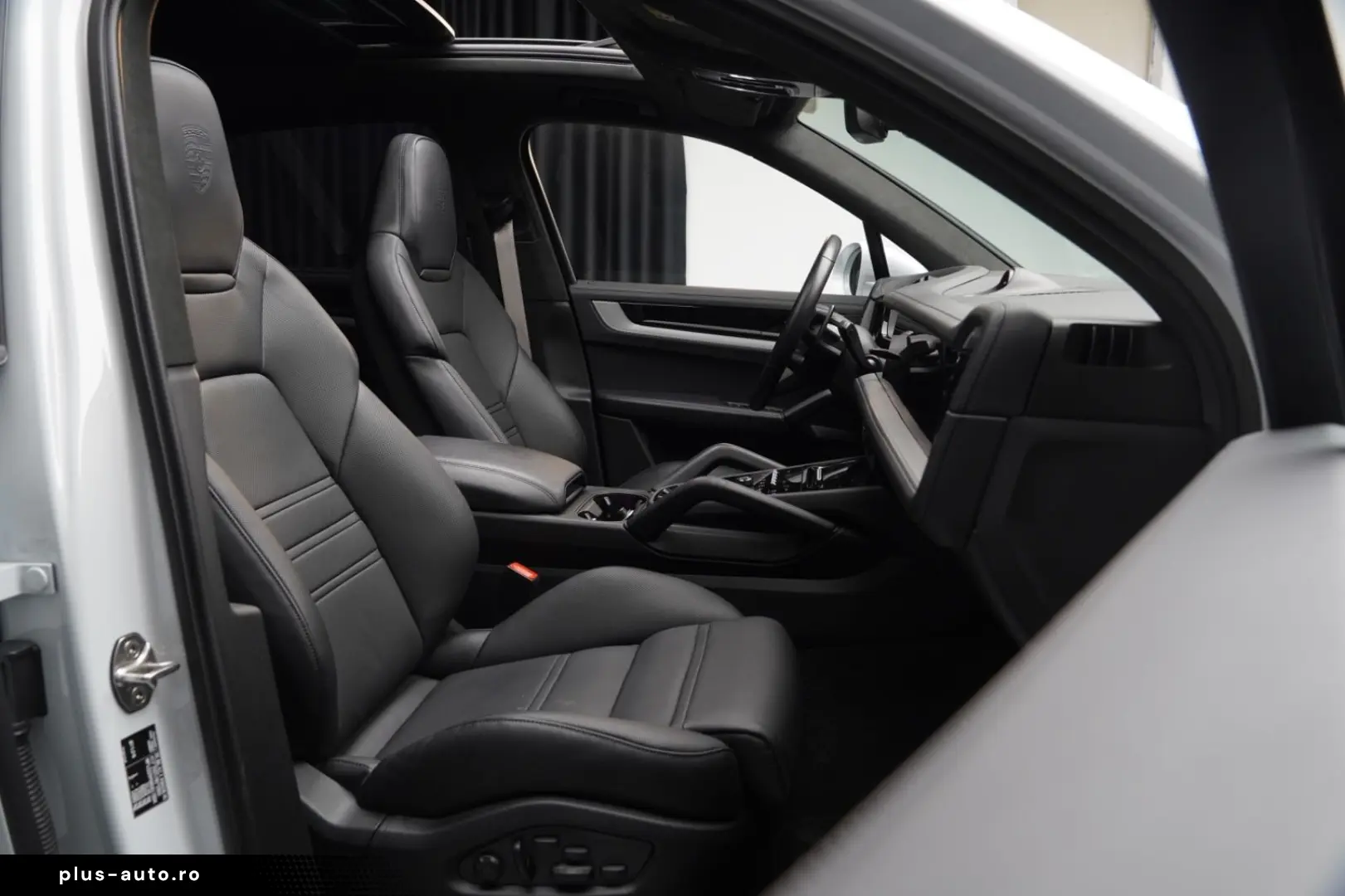 PORSCHE Cayenne E-Hybrid SportDesign Sitzbel. Pano SoftC