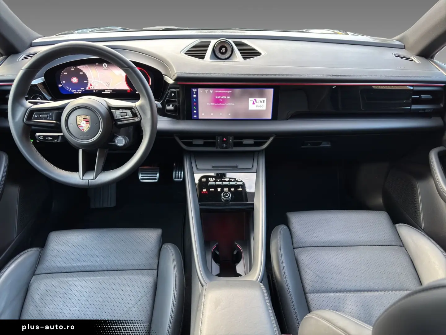 PORSCHE Macan 4 Chrono Pano Sportsitz