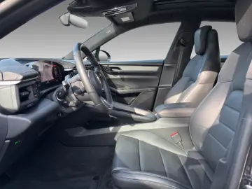 PORSCHE Macan 4 Bose Pano Volleder