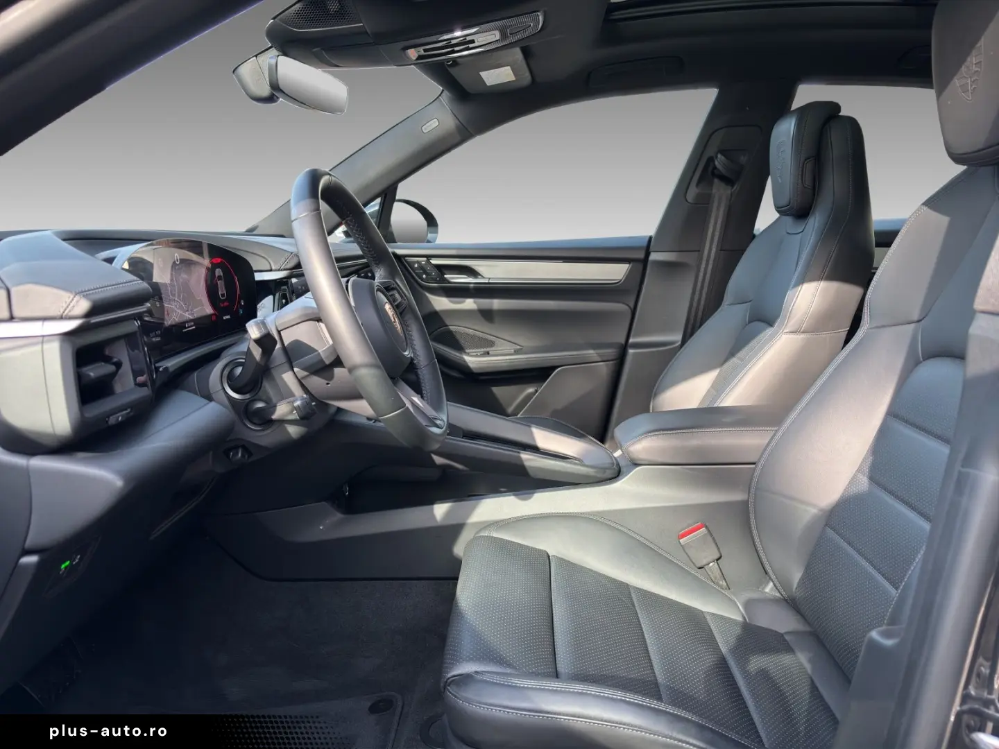 PORSCHE Macan 4 Bose Pano Volleder