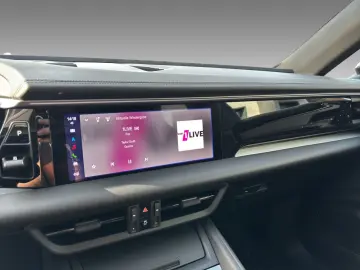 PORSCHE Macan 4 Bose Pano Volleder