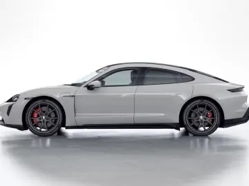 PORSCHE Taycan GTS Sport Chrono Panoramadach