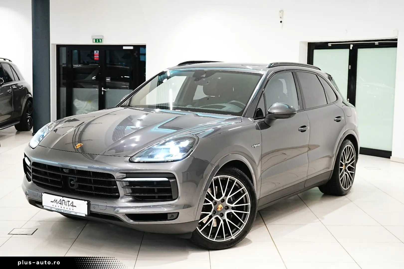 PORSCHE Cayenne E-Hybrid HUD SOFT LUFT MEMORY PANO BOSE