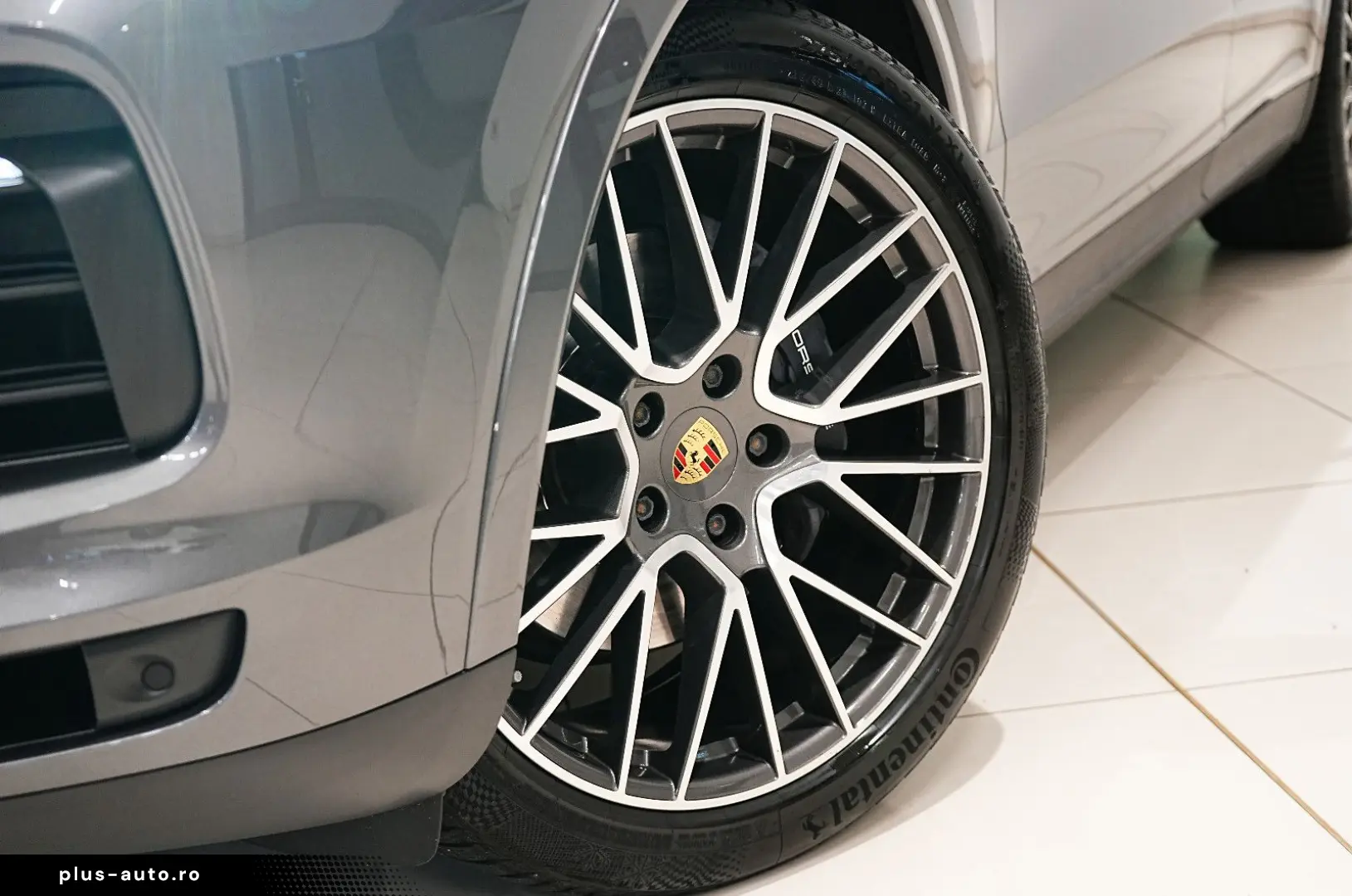 PORSCHE Cayenne E-Hybrid HUD SOFT LUFT MEMORY PANO BOSE