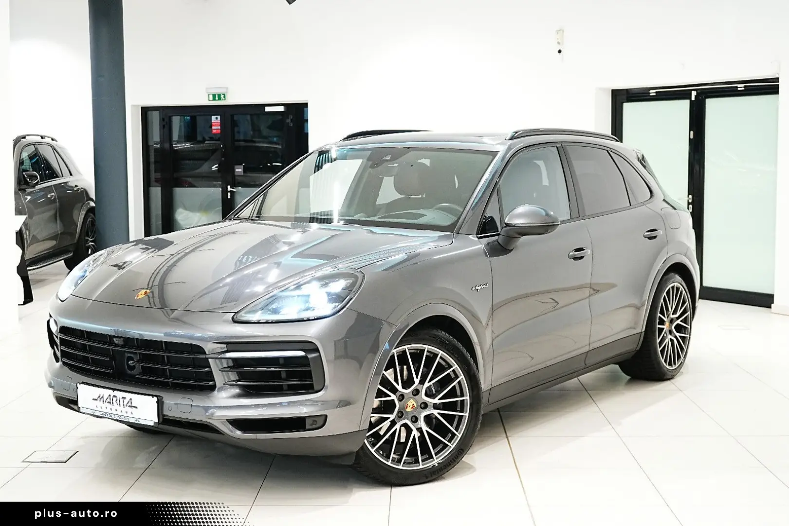 PORSCHE Cayenne E-Hybrid HUD SOFT LUFT MEMORY PANO BOSE