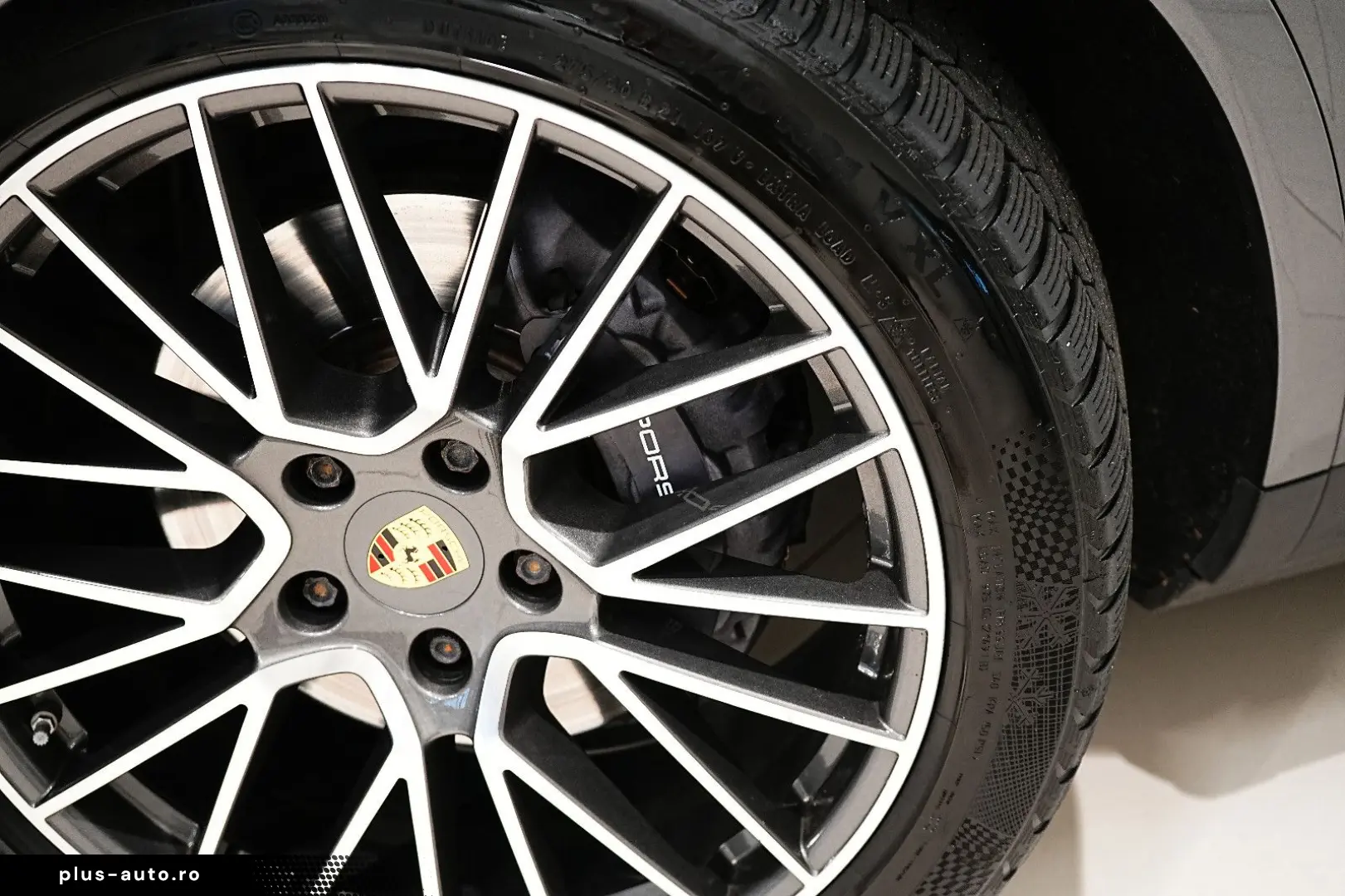 PORSCHE Cayenne E-Hybrid HUD SOFT LUFT MEMORY PANO BOSE