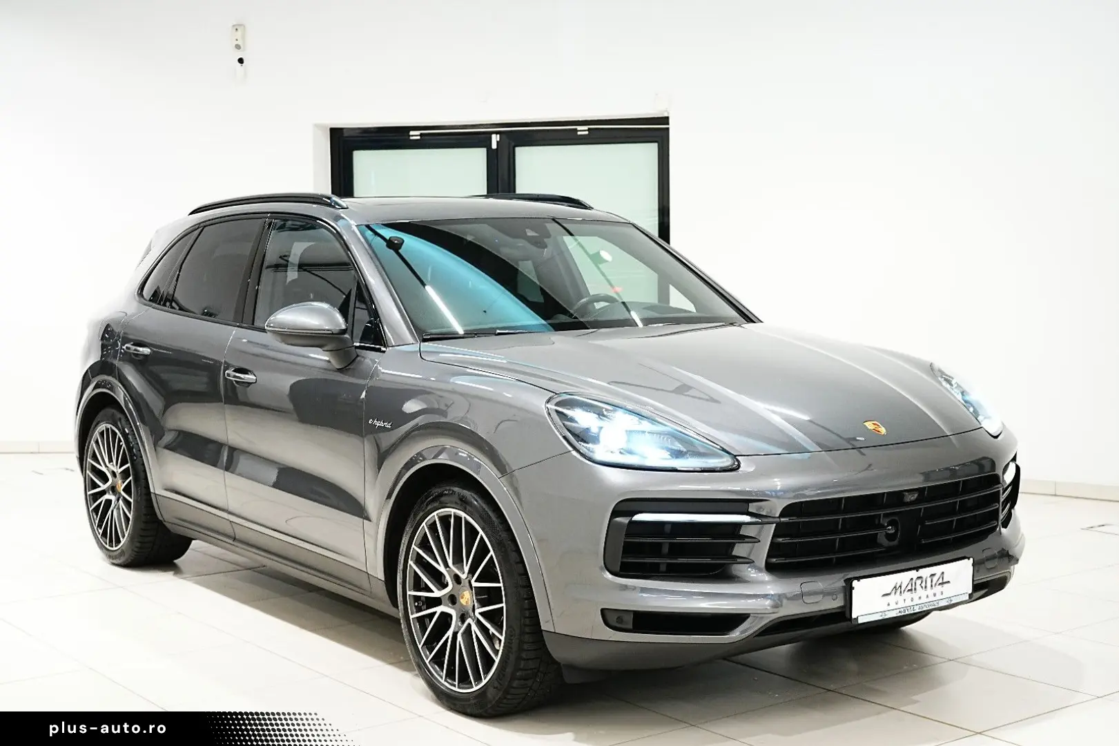 PORSCHE Cayenne E-Hybrid HUD SOFT LUFT MEMORY PANO BOSE