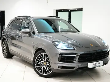 PORSCHE Cayenne E-Hybrid HUD SOFT LUFT MEMORY PANO BOSE