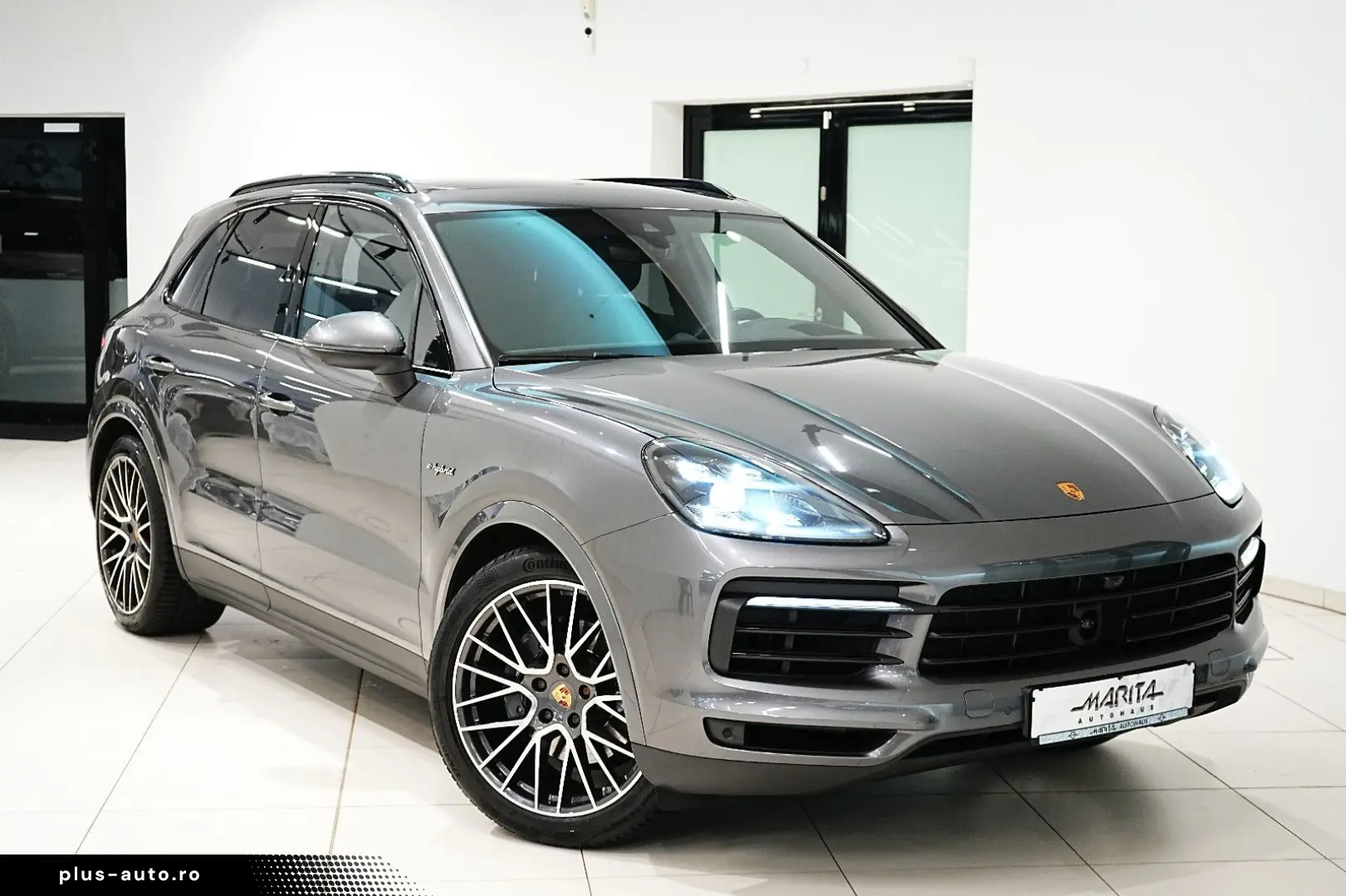 PORSCHE Cayenne E-Hybrid HUD SOFT LUFT MEMORY PANO BOSE
