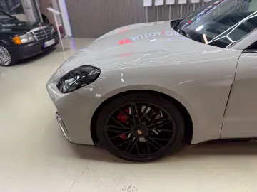 PORSCHE Panamera GTS Lift PPF SportAGA Design