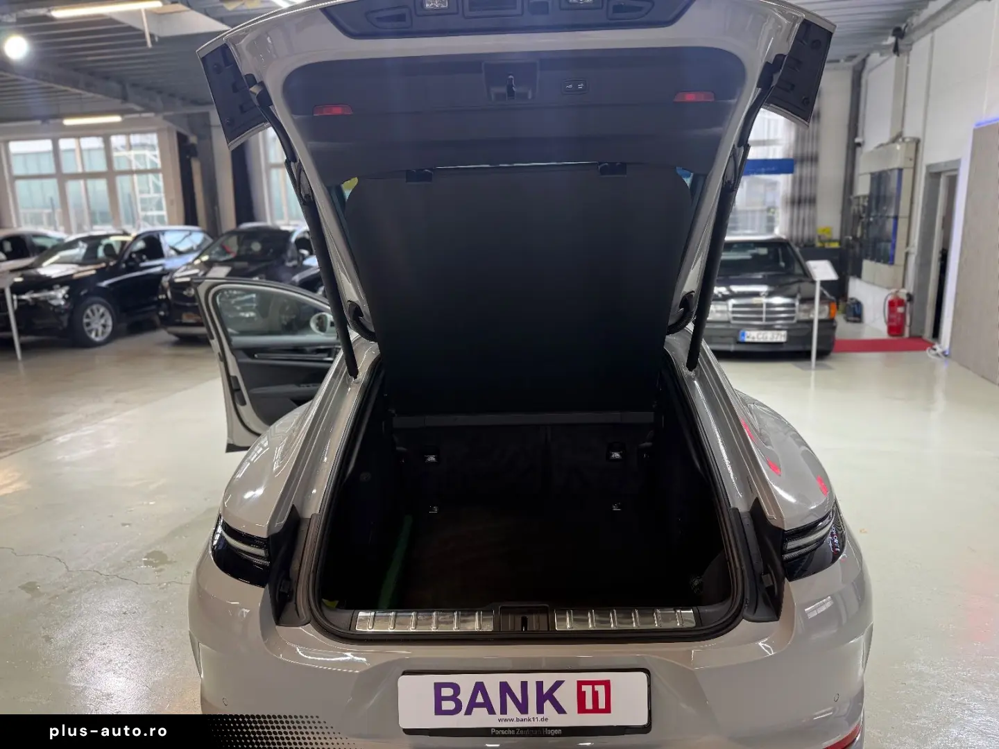 PORSCHE Panamera GTS Lift PPF SportAGA Design