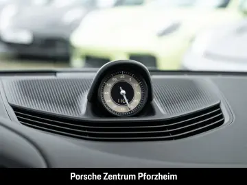 PORSCHE Taycan Turbo Cross Turismo HA-Lenkung InnoDrive