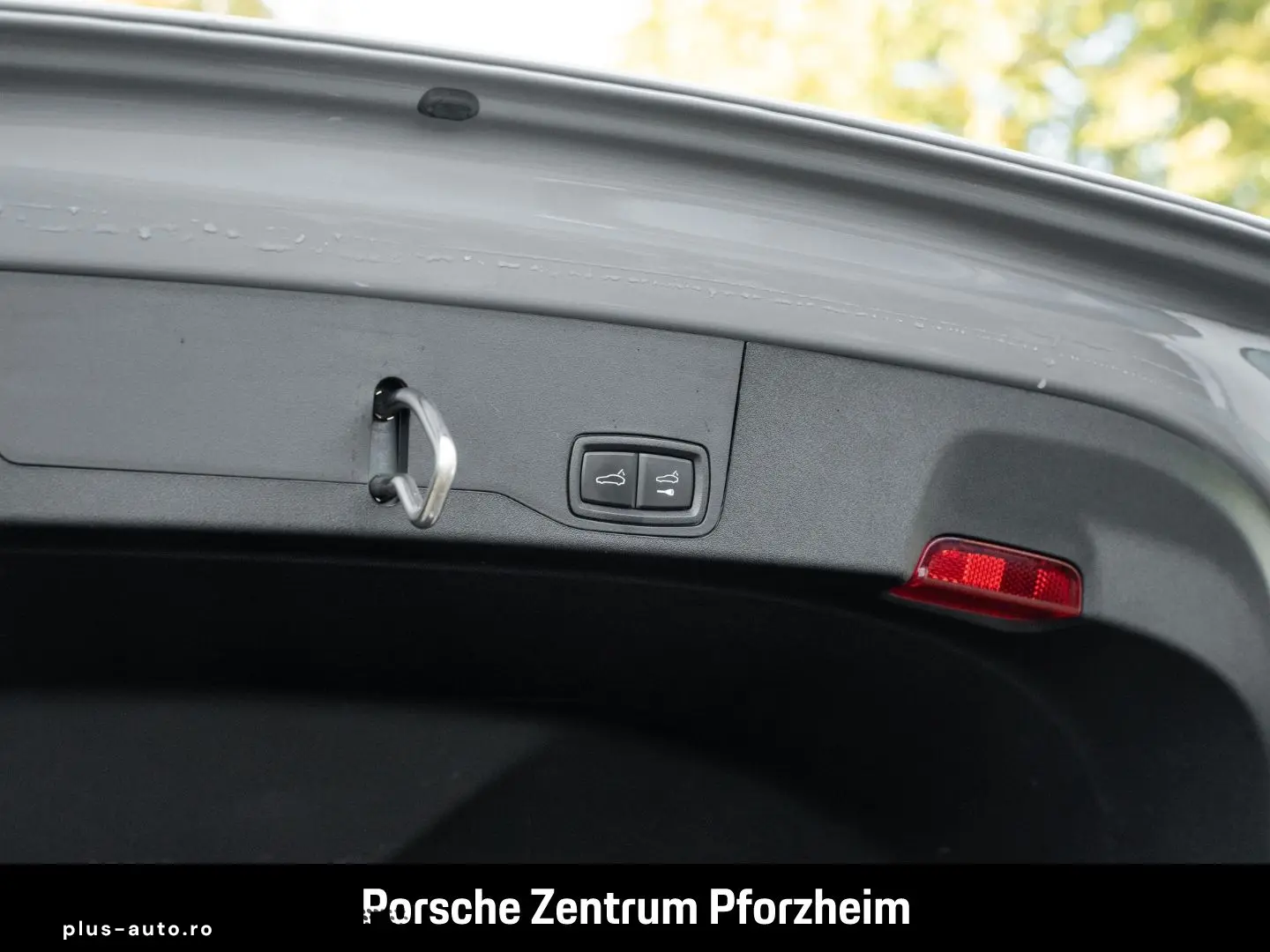 PORSCHE Taycan Turbo Cross Turismo HA-Lenkung InnoDrive