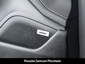 PORSCHE Taycan Turbo Cross Turismo HA-Lenkung InnoDrive